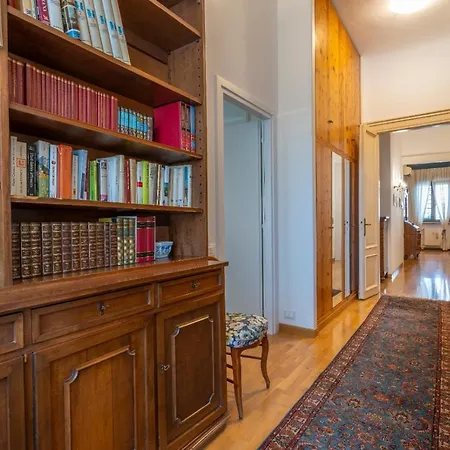 Castello&piazza Della Libertà Olimpia Elegant Flat Appartement